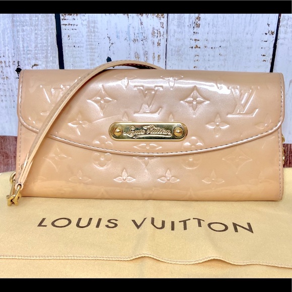 Louis Vuitton Handbags - Louis Vuitton Sunset Boulevard Clutch shoulder bag